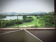 -深圳隐秀山居酒店