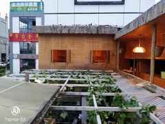 -傣家寨花园主题餐厅