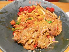 -风光老灶麻辣香锅(大成路翠微百货店)