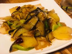 -一两饭川味素食餐厅