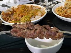 -烤肉小伙烤肉店