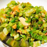 吃小龙虾又多了个好去处[调皮]