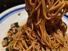 葱油三虾拌面-老头儿油爆虾·知味杭州(爱琴海购物中心)