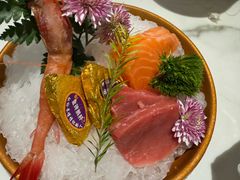 -雍容荟活帝王蟹活龙虾自助(苏宁旗舰店)