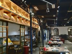 大堂-红九格老火锅(三峡广场店)