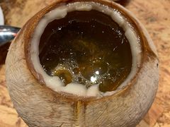 泰国椰皇炖乌鸡汤-陈鹏鹏潮汕菜(欢乐海岸 海边景观店)