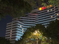 -广东大厦酒店(广州北京路步行街纪念堂地铁站店)