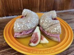 -Catch Bagel(芳草地店)