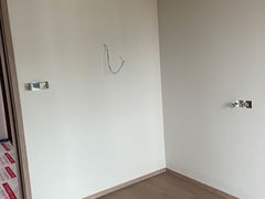 -红星美凯龙全球家居生活广场卡子门店-停车场