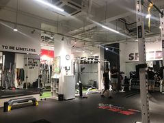 -汗水空间私教健身连锁(SM广场店)