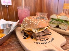 -Catch Bagel(芳草地店)