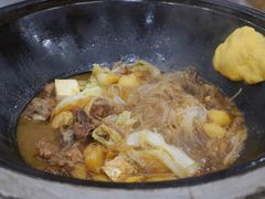 -粘豆包柴火铁锅炖