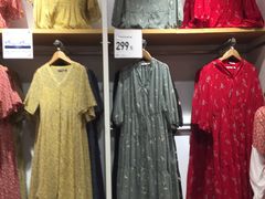-优衣库(上海金桥太茂店)
