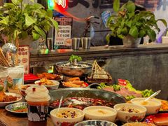-萍姐火锅·公路夜市(武汉首店)