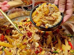 -川堂风·跷脚牛肉·乐山爆炒(宝山日月光店)