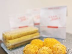 -金色麦甜糕点(面包.蛋糕.华苑店)