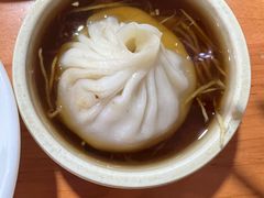 -莱莱小笼·乔艾