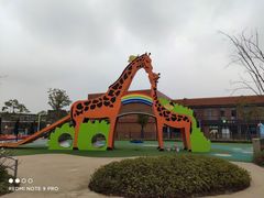 -季高兔窝窝亲子园(上海薰衣草公园店)