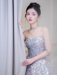 -莫小姐婚纱