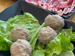 手锤生牛肉丸-就这么牛潮式牛肉火锅(华侨城店)