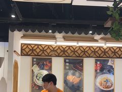 -馋三尺蟹粉小笼(人民广场店)