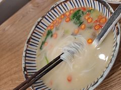 -鲜越鲜鱼粉(财富购物中心店)
