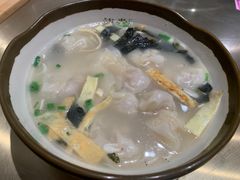 -龍堂蟹黄小笼包(德思勤四季汇店)