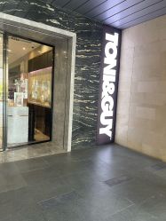 -TONI&GUY