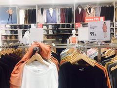 -优衣库(威海威高购物中心店)