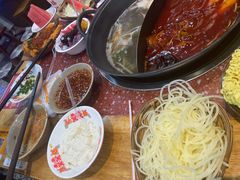 -赵美丽·重庆社区火锅·直营店(火车东站·中豪国际店)