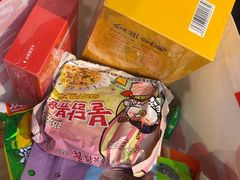 -好特卖HotMaxx(杭州滨江宝龙城店)