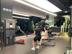 -TOP健身私教工作室(侨香店)