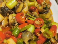 -街角等你.大连海鲜烧烤.经典铁板海鲜串(西安路店)