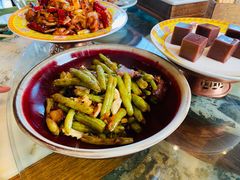 野山猪肉炒豆角-那家小馆•北京菜•烤鸭(香山店)