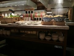 自助取餐区-厦门泰地万豪酒店-贡厨全日餐厅