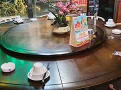 -食德喜·阳山鸡王食研基地