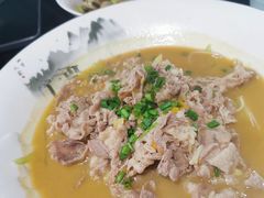 酸汤肥牛-红烧鱼头·杭帮菜·特色烧烤
