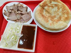 -李连贵酒家熏肉大饼(昆明街店)