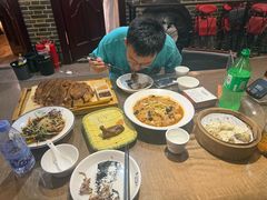 -东口码头·烧鸽子·鱼头泡饼·地方菜(金鹰悦城店)