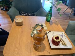 -ZING COFFEE 镜咖啡