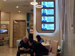 -维乐口腔(美维云门诊陆家嘴店)