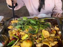 -后街佬·炭火鲜鱼杂(南城店)
