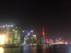 -黄浦江游览十六铺3号码头网红自助餐