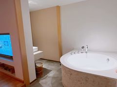 -曼谷一号酒店(深圳龙华大浪商业中心店)