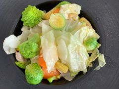 -杏荟旋转餐厅(广州爱群店)