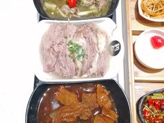 新仙红烧牛腩-新仙清汤牛腩(铜锣湾店)