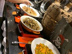 -四海一家自助餐(益田假日广场店)