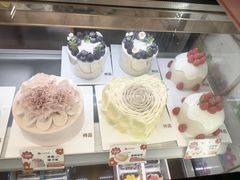 -花花卷卷·鲜食蛋糕(静安久光百货店)