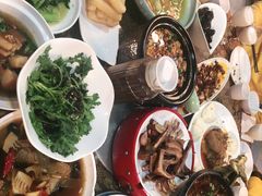 -万重锦·人文川菜馆(骡马市店)