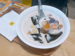 -满记甜品(优客百盛店)